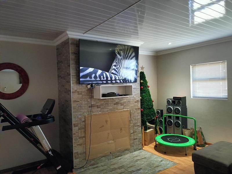 4 Bedroom Property for Sale in Darling Western Cape